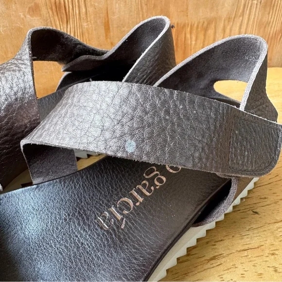 Pedro Garcia Metallic Leather Flat Low Heel Open Toe Sandals - Picture 8 of 16